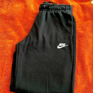 Ladies Nike terry lined joggers